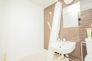 Osaka Hanazono 3ppl ShinImamiya Namba FreeParking