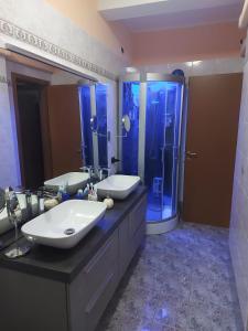 Apartamento de 2 dormitorios con balcón