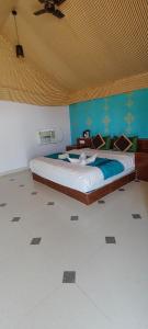 Royal Galaxy Spring Resort