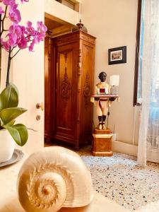 Venice Palace Luxury Suites