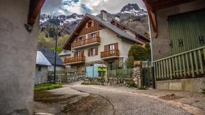 Chalets Chalet Lucette : photos des chambres