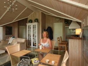 6 person holiday home in Dronningmølle-By Traum