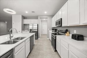 15 Bedrooms15 Bathrooms Veranda Palms 2393Sd