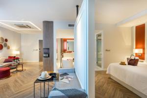 La Seine Boutique Hotel