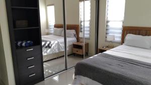 Summerbreeze at Pyramid Point