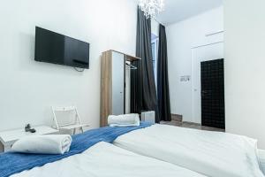 Sweet 3 Rooms Complex, Shopping Paradise Mariahilfer