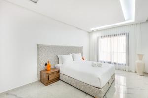 Huge 1BR in Hivernage