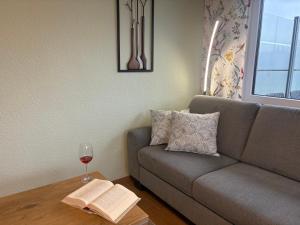 Kamin-Apartment Bodanum mit eigener Terrasse - naturnahe Ortsrandlage - VDSL - 10 min zum Nürburgring