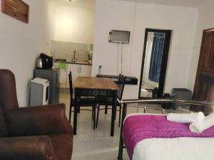 Magodi Place Studio Apartment 1
