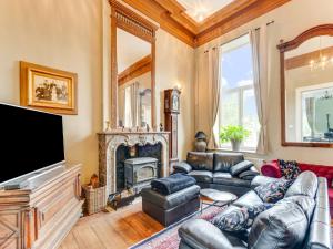 Castle with wellness and zipline