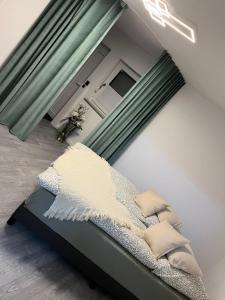 Schönes Apartment mit Doppel- oder 2 Einzelbetten 2 Per -Sophie-Scholl-Str 4 in 71717 Beilstein