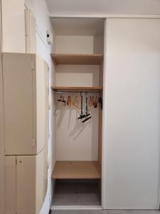 BANDOL T2 HYPER CENTRE rue calme