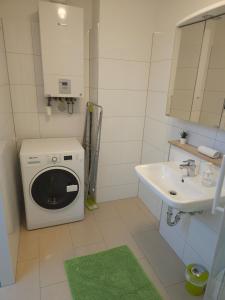 Coming Home - Penthouse Apartment