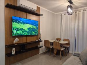 Apto a 50m da Praia Martim de Sá com Piscina e vista para o Mar