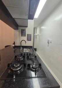 Apto a 50m da Praia Martim de Sá com Piscina e vista para o Mar