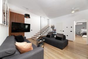 Villa Krasica - Private Tennis Court, Sauna & Jacuzzi