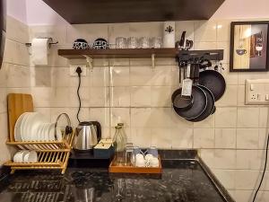 Studio Flat near Airport & Metro