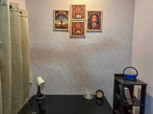 Studio Flat near Airport & Metro