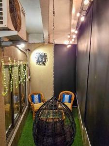 Studio Flat near Airport & Metro