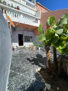 Youness House