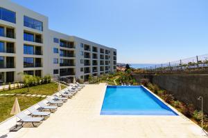 Star Lit Jacuzzi Apartment