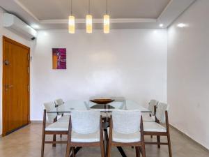 Luxurious Apartment With Pool