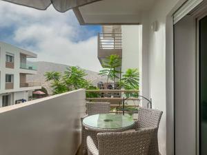 Luxurious Apartment With Pool