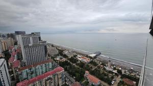 Premium Class Aparthotel with Sea View high floor