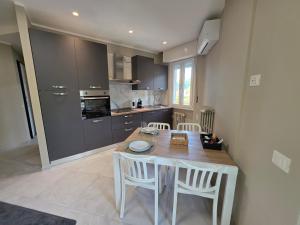 Canelli Wine Suites - Moscato & Barbera