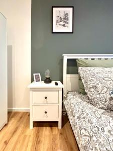 COZEE - Air-Conditioned Apartment with Netflix