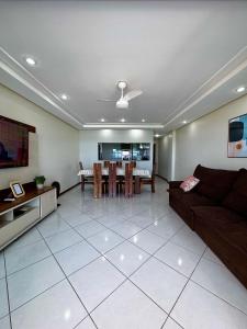 Apartamento lindo frente ao mar