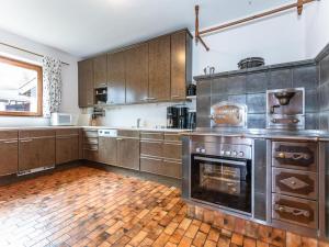 Chalet in Neukirchen near Ski Wildkogel