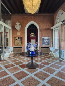 Sina Centurion Palace