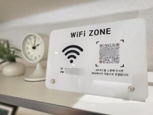 STAY SOSO ON 합법숙소#대흥역도보 3분 #4퀸 #KDH#홍대 #8인 #공항철도 #신촌 #지하철초근접 #마포 #세브란스 #k