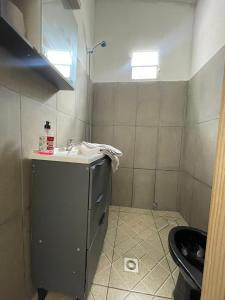 Alojamiento EYO en Chuy con baño privado