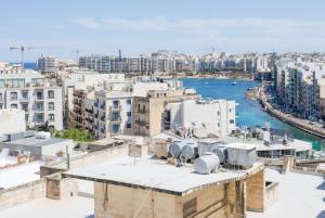 BnBNova - Lovely Saint Julian with Terrace