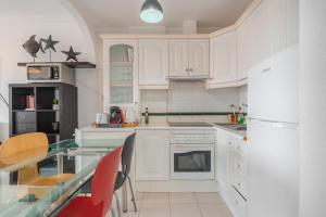 Appartment Zomero, SEAVIEW & WIFI & POOL