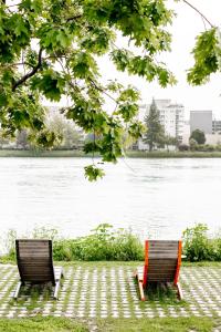 A21 Rhine view condo by the 3-countries-bridge
