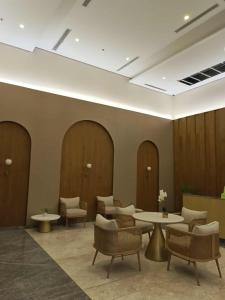 Cozy & Spacious 1 Bedroom in the Heart of the City