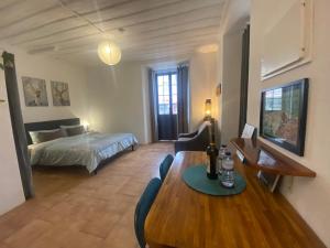 Casa lovits - Cozy One-Bedroom Apartment with Modern Comforts