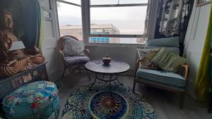 Susies zen den by the sea