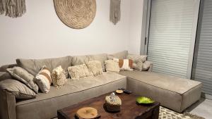 Cozy 2BRs chalet in Einbay Boho designed