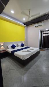 Twilight Inn, Purasaiwakkam