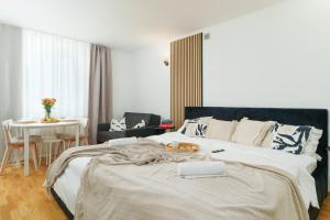 XO Royal Bed Residence