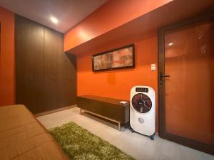 Modern Loft in Newport City - 2BR and 2BA