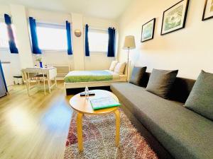 Joli studio proche plage, vieux port & Palais Pharo