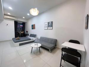 Studio Tresor - River View D4 -Netflix