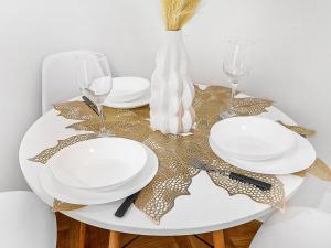 Spacious & Modern Apartment by Wenceslas Square