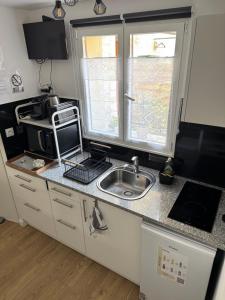 Studio avec mezzanine Paris 30 min Wi-Fi rapide