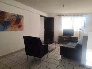 Departamento en zona dorada